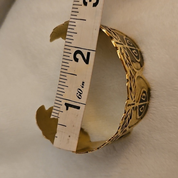 Vintage Unique Indian Brass Apples Life and Renewal Symbolic Cuff Bracelet - Picture 11 of 12